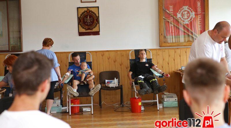 Strażacy i nie tylko oddali krew w remizie OSP Biecz