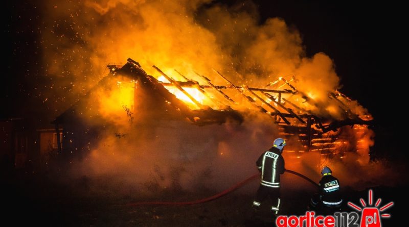 Łużna: pożar budynku gospodarczego na Podlesiu