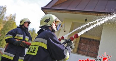 Strażacy z gminy Łużna ćwiczyli obronę kaplicy w miejscowości Bieśnik