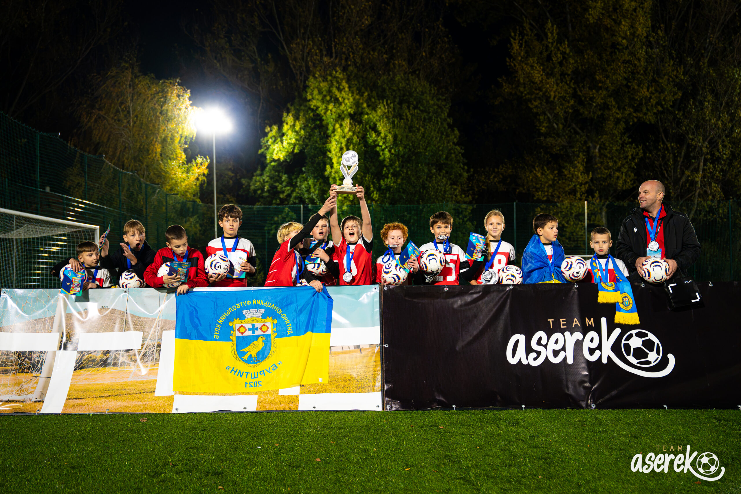 18 drużyn, dwa dni rywalizacji i jeden zwycięzca! Za nami TLC CUP 2026 18 drużyn, dwa dni rywalizacji i jeden zwycięzca! Za nami TLC CUP 2026